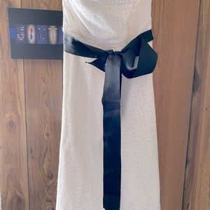 White dress with knitted pattern